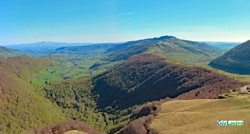 Flanc nord du Cantal