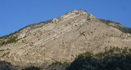 Plis Couché de Saint-Clément-sur-Durance