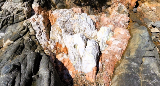 Corse – Olmeto – Pegmatite