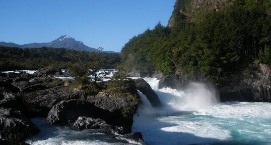 Chutes de Petrohué