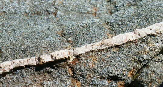 Veines de Quartz dans les Grès du Champsaur