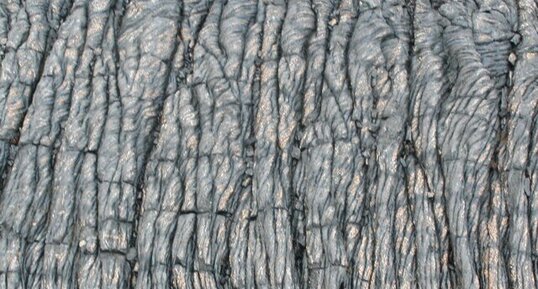 Lave pahoehoe cordée