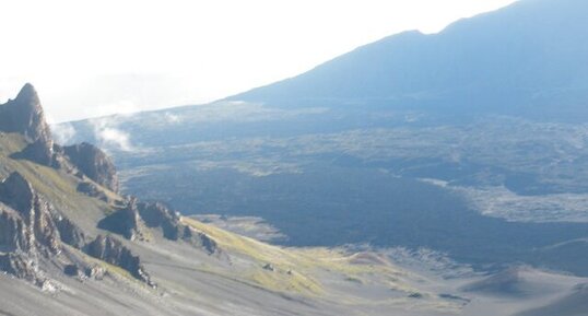 Vallée d'érosion dans le volcan d'Haleakala